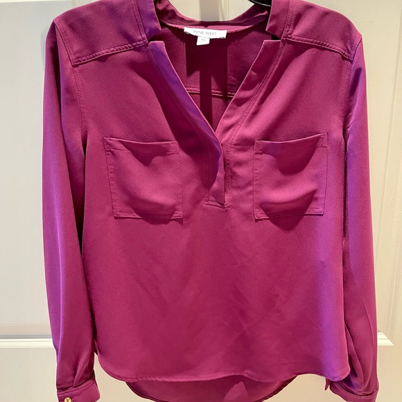 Nine West NWOT two-pocket blouse with notched collar - Picture 7 of 7